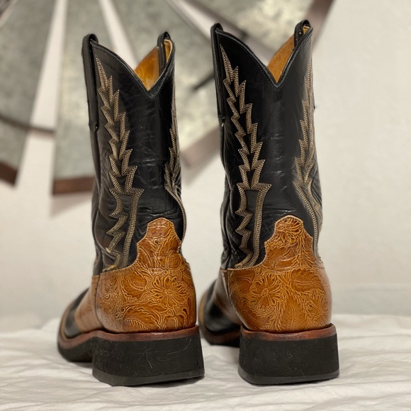 Vintage Legacy West Cowboy Boots 9.5B Crepe Soles Round Toe (similar to Ariat) - Picture 2 of 4